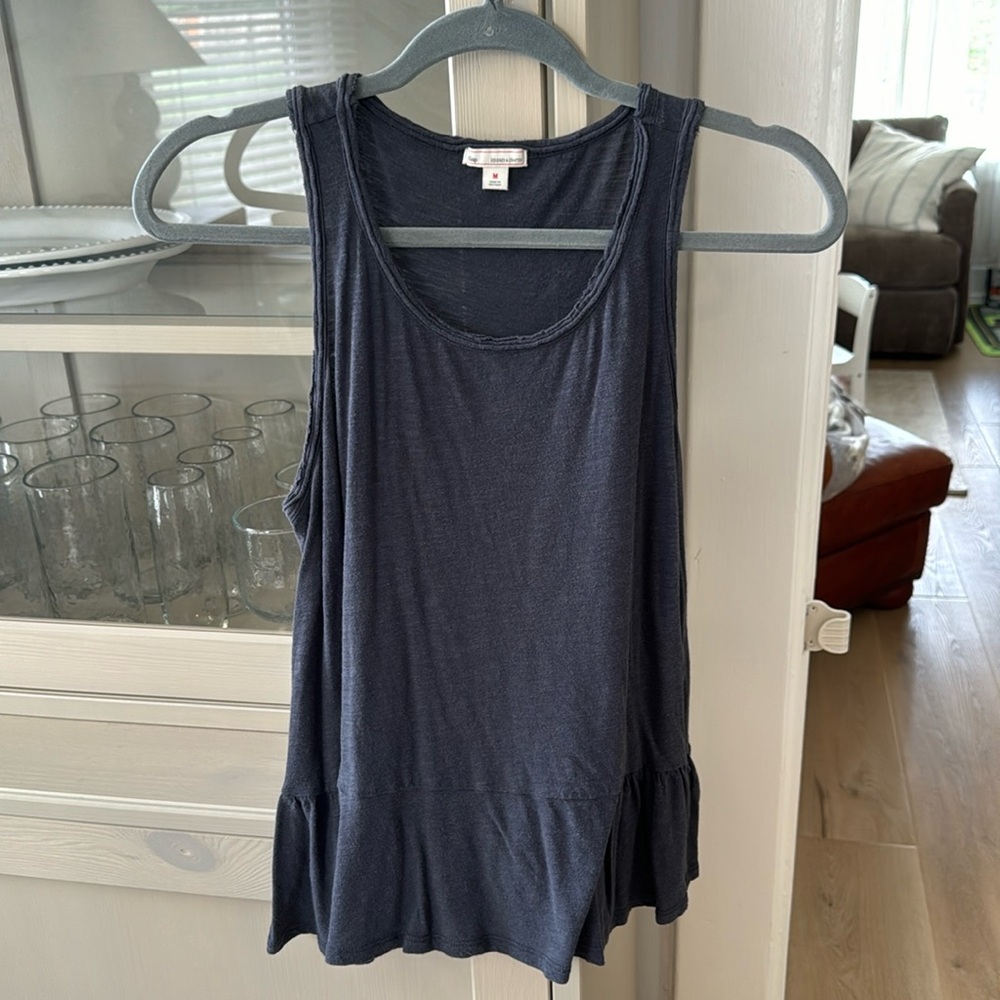 Gap peplum tank top. Dark grey. Size M